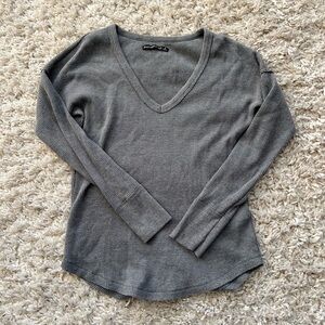 Abercrombie & Fitch Gray Ribbed Long Sleeve Top